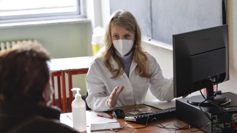 Як отримати необхідні медичні препарати за системою "Доступні ліки"