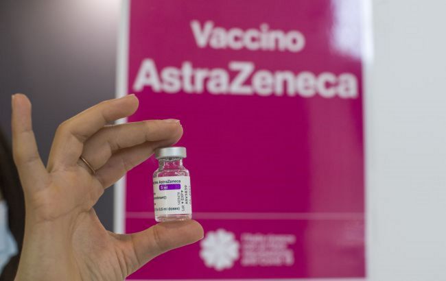 AstraZeneca заявила про ефективність своєї бустерної дози проти "Омікрону"