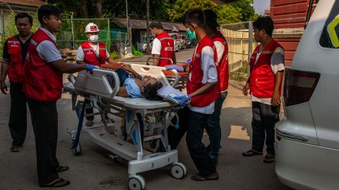 Переворот в Мьянме привел к краху систему здравоохранения