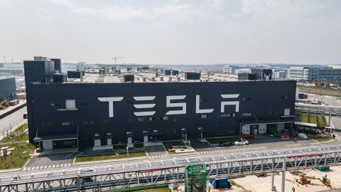 Tesla виплатить 3,2 млн доларів колишньому працівнику через расову дискримінацію
