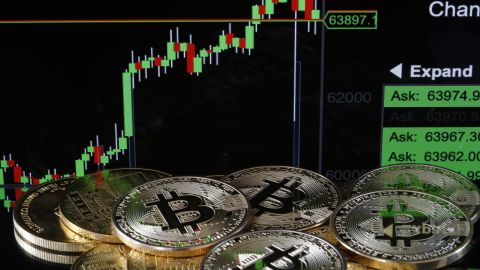 Для допомоги Україні відкрили рахунки для переказу криптовалюти