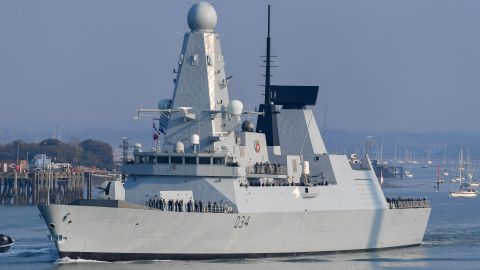 Росія заявила про обстріл корабля Британії в Чорному морі: що відомо