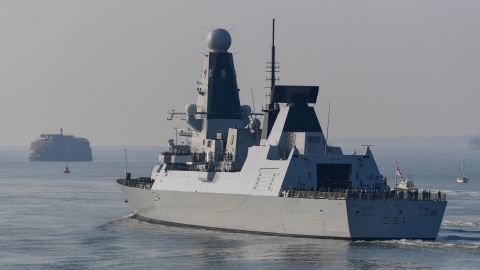 Конфлікт був: кореспондент BBC розповів про переслідування корабля Британії біля Криму