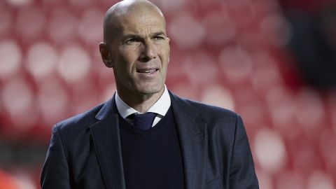 "Реал" официально подтвердил уход Зидана