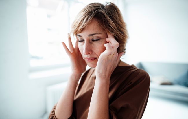 Неспокойные дни впереди: у кого магнитные бури могут вызвать головную боль и усталость