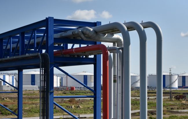 Нидерланды запретили местным компаниям платить рублями за газ РФ