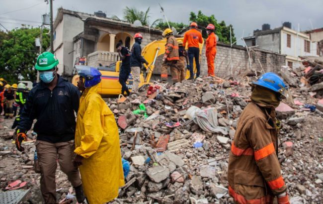 Землетрус в Гаїті: через тиждень під завалами знайшли понад 20 тих, що вижили
