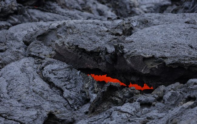 Извержение вулкана на Канарах: на острове отменили авиарейсы