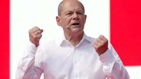 Партия будущего канцлера Германии одобрила новую коалицию