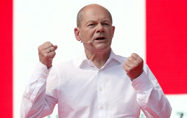 Шольц закликав до постійного постачання зброї Україні