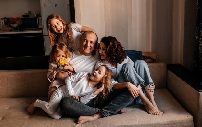 Як подружитися з дитиною партнера: поради, які працюють у реальному житті