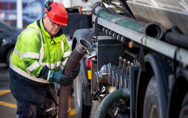 Бензин, дизель и автогаз подешевели в марте: какие цены на АЗС