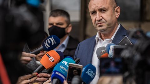 Болгарський президент, прем'єр і міністри самоізолювалися після контакту з хворим на COVID-19