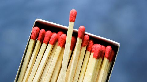 Справится только самый умный: переставьте одну спичку и исправьте уравнение за 30 секунд