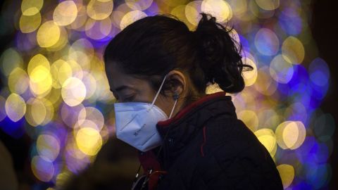 Латвія з 25 січня планує відмовитися від тканинних масок