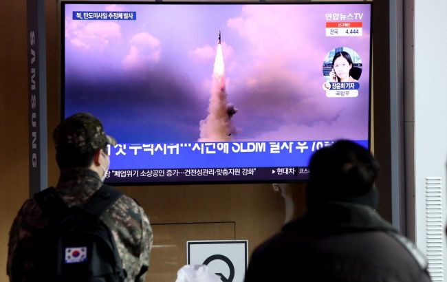 КНДР запустила "невідому" балістичну ракету в Японське море