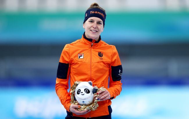 Олимпийские игры 2022: нидерландка с рекордом выиграла "золото" в конькобежном спорте