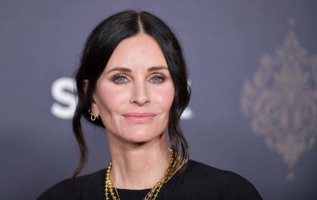 6 звичок Кортні Кокс, які допомагають їй виглядати молодо в 60 років