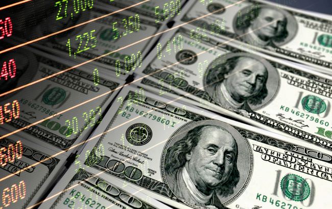 Угроза дефолта: агентство Fitch предупредило США о рисках снижения кредитного рейтинга