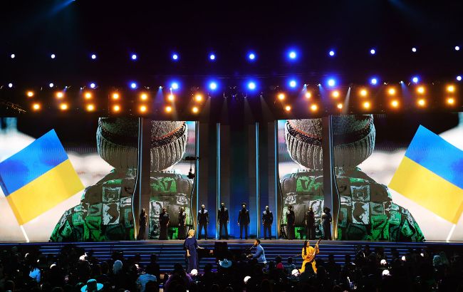 Украинка Мика Ньютон спела с Джоном Леджендом на "Грэмми": видео, пробирающее до мурашек