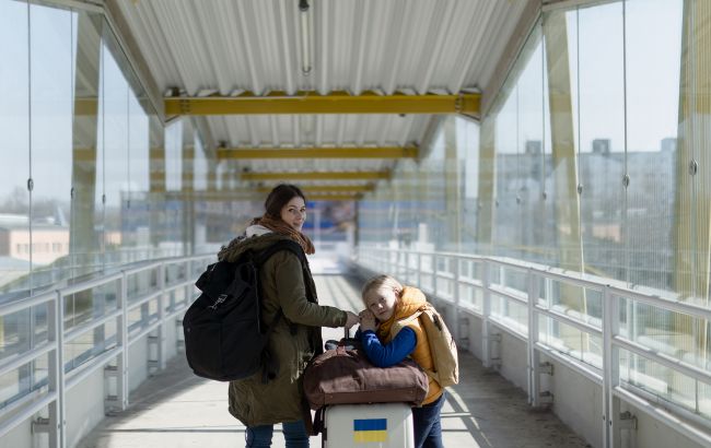 Дипломы не пригодились. Какую работу находят украинские беженцы в Люксембурге