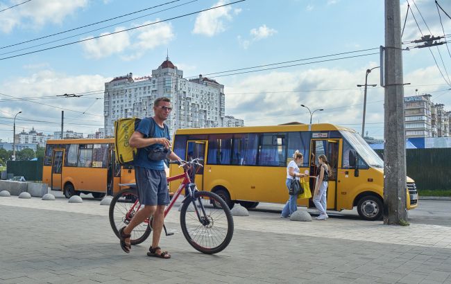 Проезд в Киеве подорожал: сколько стоят маршрутки и коммунальный транспорт с 1 августа