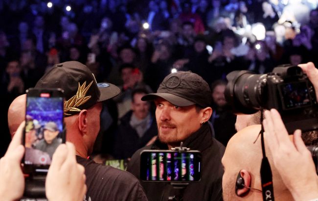 "Я пошел спать". Усик провел битву взглядов с Фьюри и назвал вероятную дату поединка