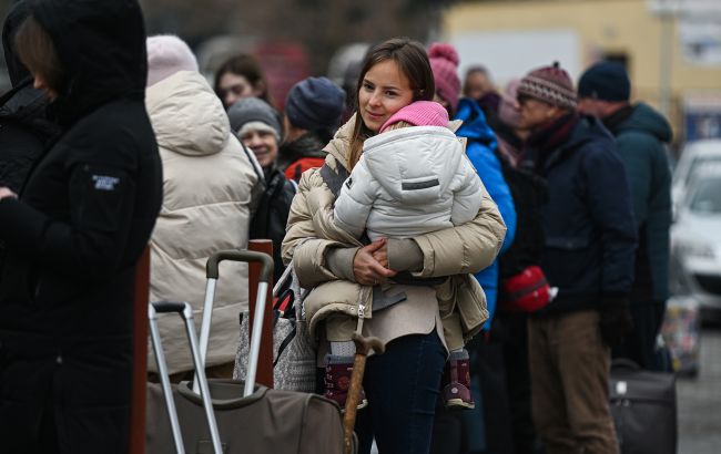Украинцы за границей. Из каких регионов больше всего беженцев и когда они вернутся домой