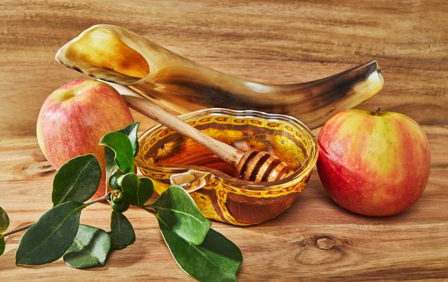 Рош ха-Шана 2025: главные традиции, запреты и как нужно готовиться к празднику