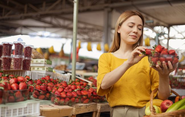 Ось ці 5 критерів допоможуть вам вибрати смачну полуницю "без хімії" і нітратів