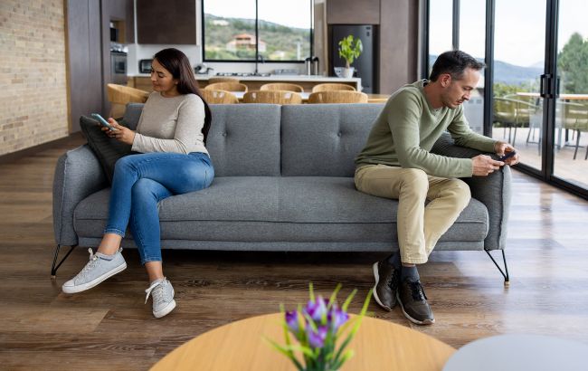 10 признаков, что ваши отношения трещат по швам (и пора что-то с этим делать)