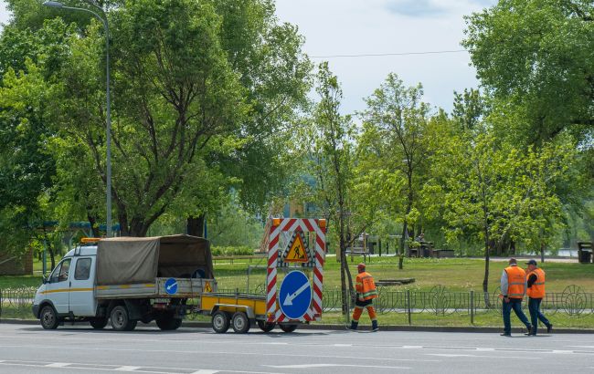 У Києві сьогодні обмежать рух на двох вулицях: названо адреси та час