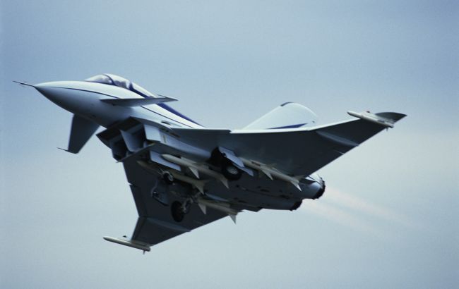 Истребители Британии перехватили военные самолеты России