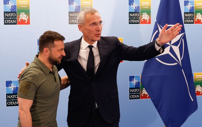 Зеленский встретился со Столтенбергом на саммите НАТО