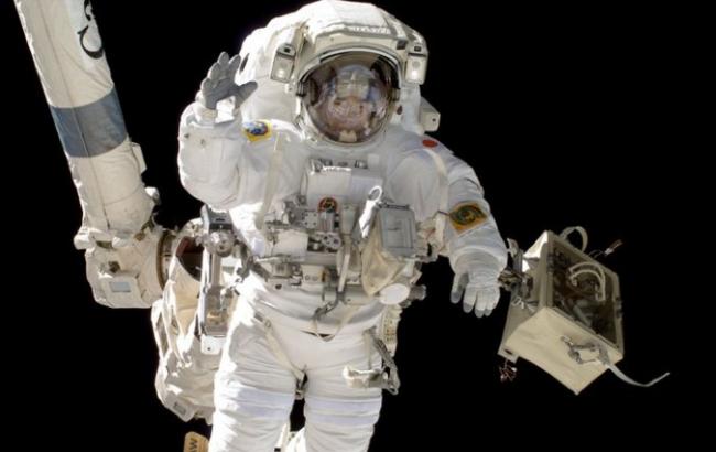 Астронавты NASA вышли в открытый космос