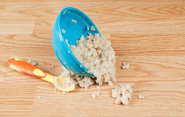 Що буде, якщо з'їсти їжу, яка впала на підлогу: це мають знати усі