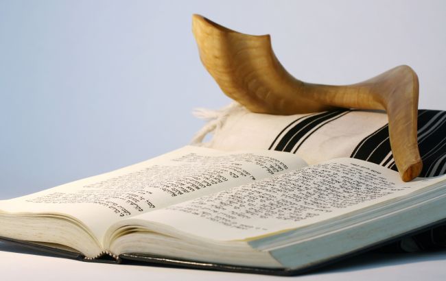 Йом Кіпур 2025: як юдеї готуються до Судного дня і чому цей період для них найважливіший у році