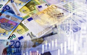 Доллар падает, евро растет: курс на 23 марта и какие правила покупки валюты в Украине