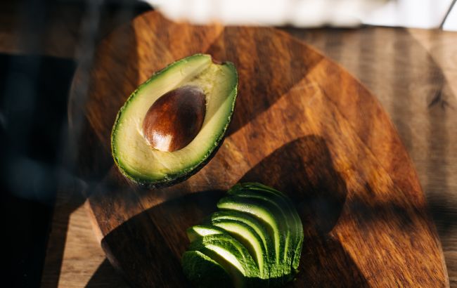 Суперфуд чи "овоч для схуднення": коли авокадо корисний, а коли - зайвий у раціоні