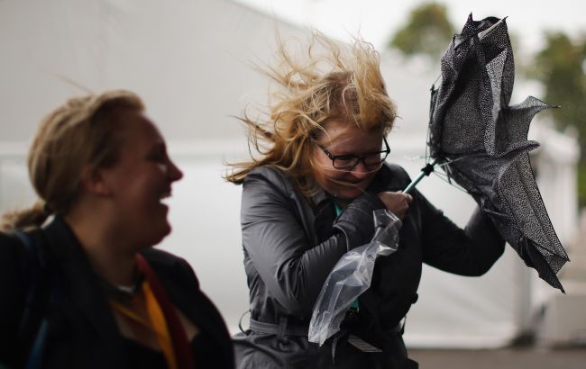 У Києві та області оголошено штормове попередження