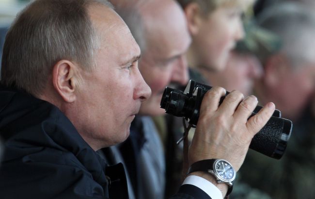Политолог объяснил, зачем Путин собирает войска возле границ Украины