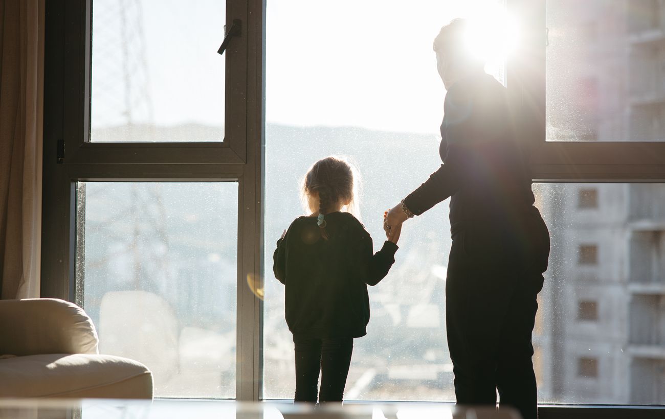 У Запоріжжі мати і донька випали з 9-го поверху. Дитину, ймовірно, викинула жінка