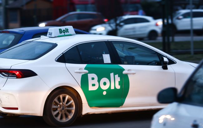 Ціни на таксі під час тривог можуть злітати до 50%: у Bolt назвали причину