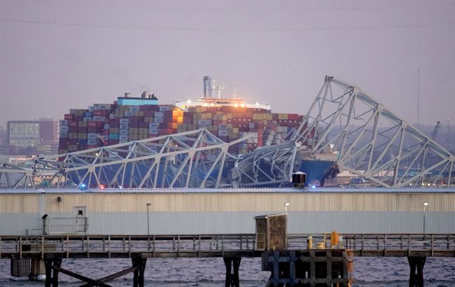 В Балтиморе рухнул крупный мост после удара корабля
