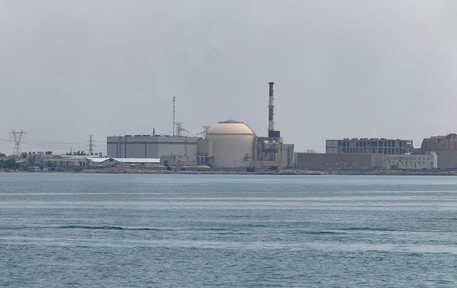 "Прилет" был в 350 метрах от реактора: появились детали удара по АЭС "Бушер" в Иране