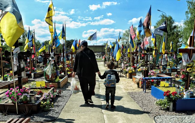 Жизнь как цветок: как объяснить ребенку смысл Проводов и Радоницы без страха и слез