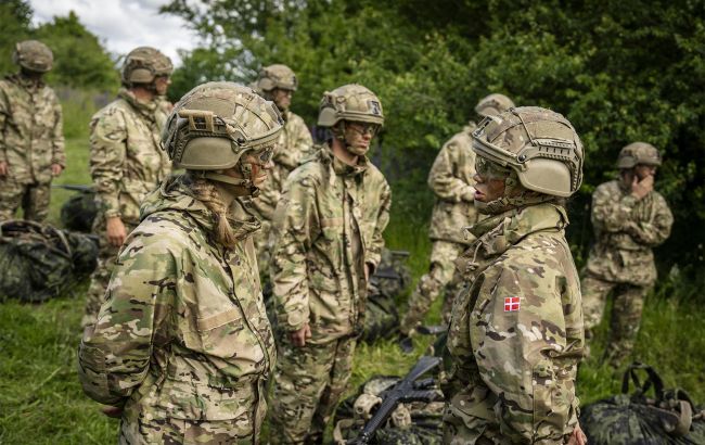 Одна из стран Европы начинает призыв женщин на фоне российской угрозы