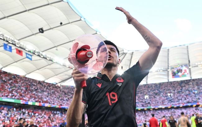 Сербия пригрозила снятием с Евро-2024 из-за фанатских песен: что произошло