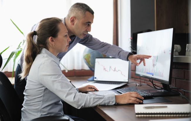 Новый прогноз ВВП: Украина растет на 2%, Россия остановилась