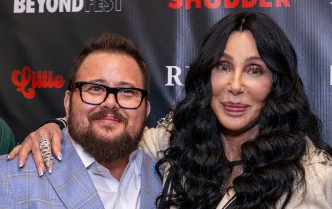 57-летний сын певицы Шер, который ранее был женщиной, женился: детали свадьбы